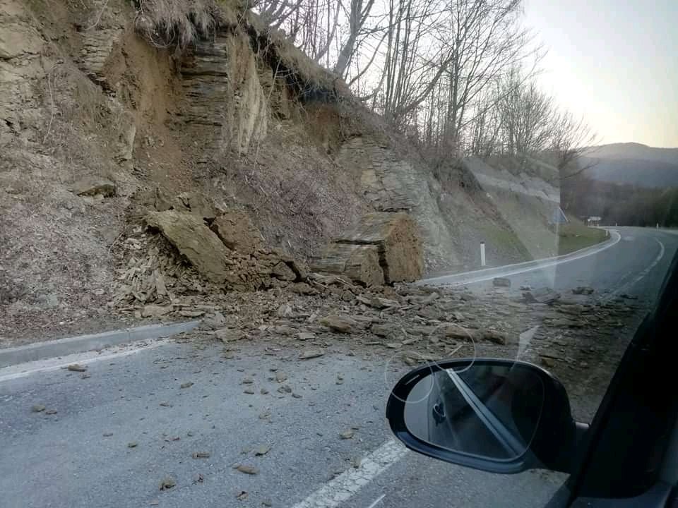 (FOTO) Odron na magistralnom putu Novi Travnik – Bugojno