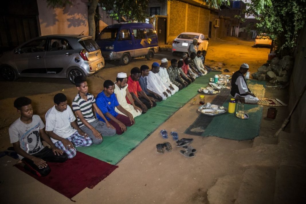 Iftari na ulicama glavnog grada