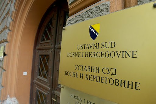 Ustavni sud BiH: Zabranom kretanja za starije od 65 i mlađe od 18 godina prekršena su ljudska prava