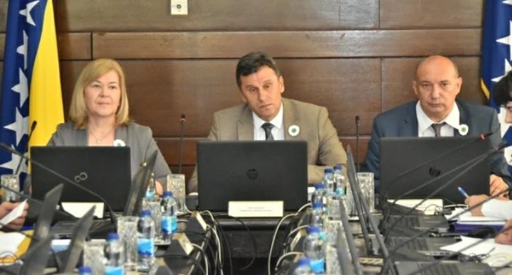 Odbijen prijedlog Tužilaštva: Novalić napustio zgradu Suda BiH