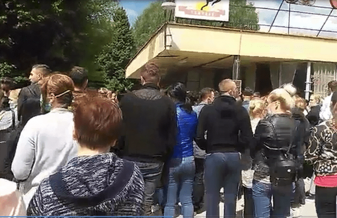 (VIDEO) Radnici nastavili sa protestima pred zgradom “Olipa” u Travniku