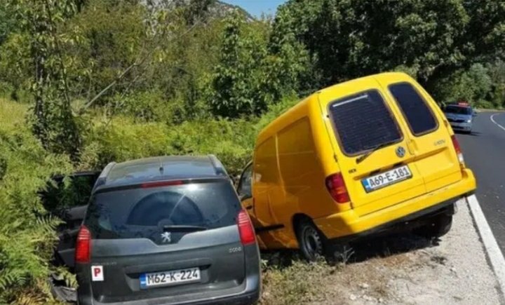 Tri osobe povrijeđene u saobraćajnoj nesreći