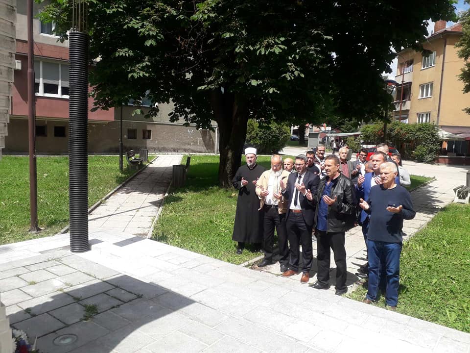 Povodom Dana općine Novi Travnik položeno cvijeće na Centralnom spomen obilježju