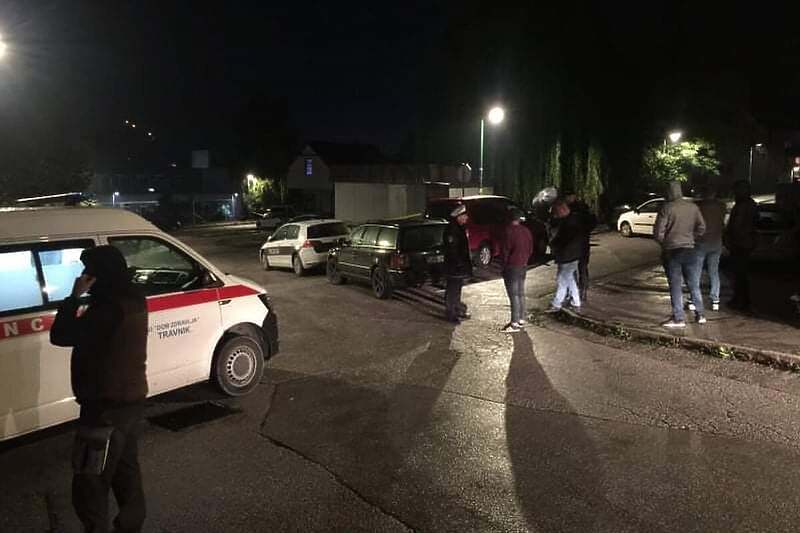 Travničanin u invalidskim kolicima prijetio da će se raznijeti bombom, kolege ga odgovorile