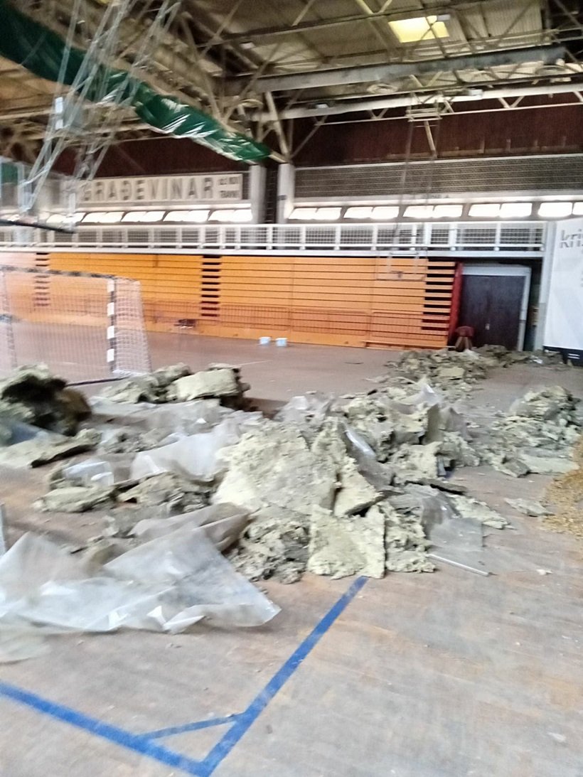 Novi Travnik: Počeli radovi na rekonstrukciji krova Sportske dvorane