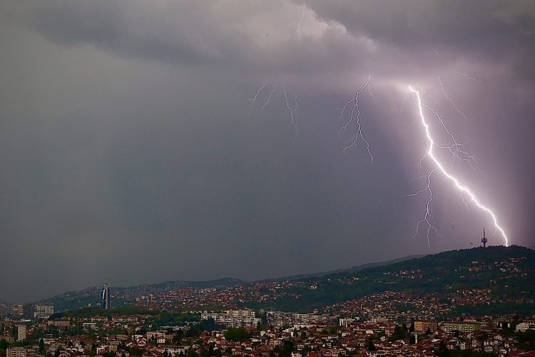 Žuti meteoalarm na snazi u gotovo svim dijelovima BiH