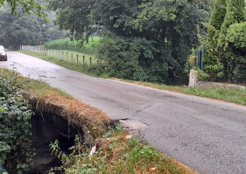 Novi Travnik: Most na ulazu u Šenkoviće godinama čeka na sanaciju (FOTO)