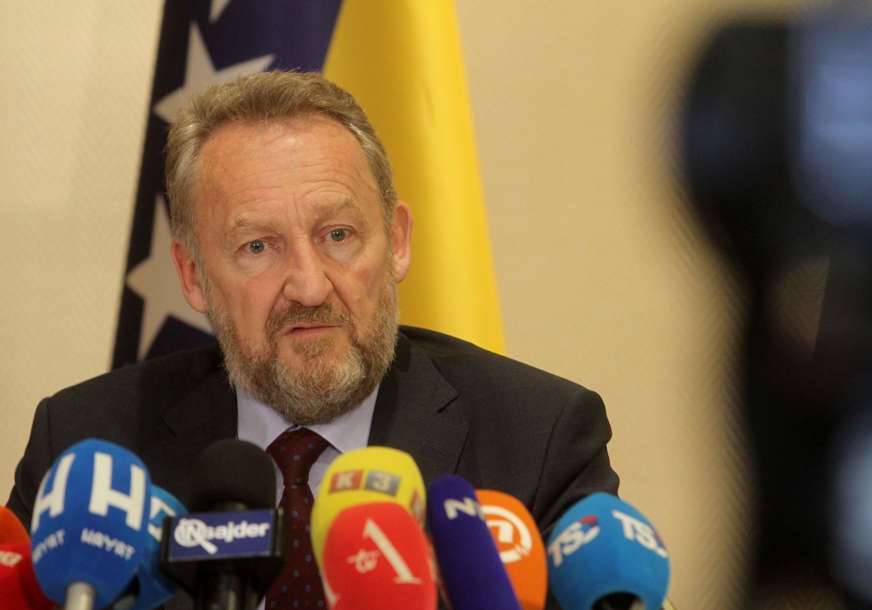 Bakir Izetbegović priznao poraz u utrci za bošnjačkog člana Predsjedništva BiH