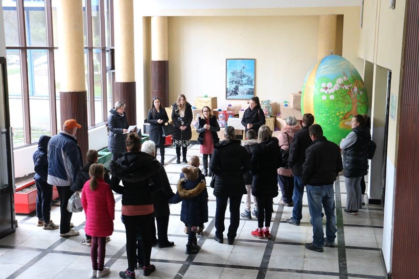 Dječji vrtić Novi Travnik podijelio 32 paketića za socijalno ugroženu djecu