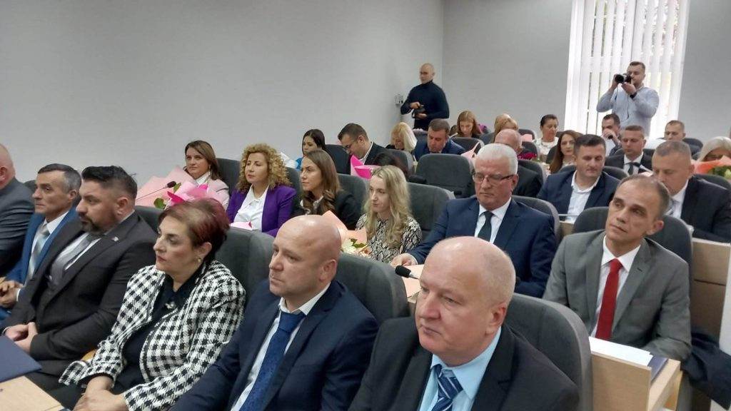 Skupština SBK: Zastupnici SDA i HDZ glasali protiv ukidanja zdravstvenih markica