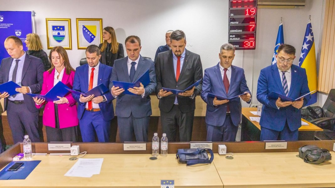 Unsko-sanski kanton dobio novu vlast koju čine SDA, SDP, NiP i Pomak