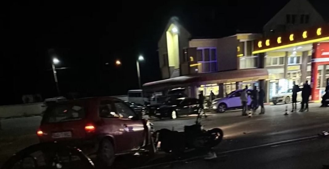 Teška nesreća sinoć u Vitezu: Sudar putničkog vozila i motocikla