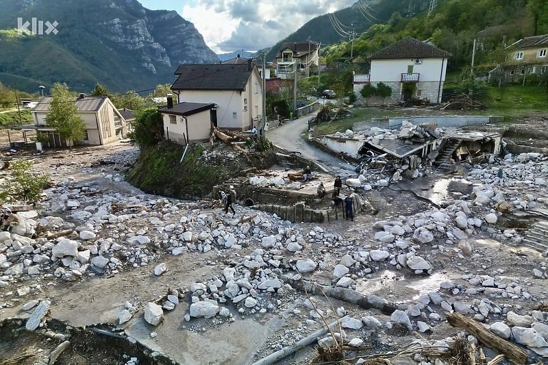 U akciji Pomozi.ba za pomoć poplavljenim područjima za nekoliko sati prikupljeno više od 170.000 KM