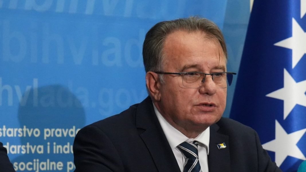 Nikšić: Ne damo novac Federacije za pokrivanje duga separatista iz RS