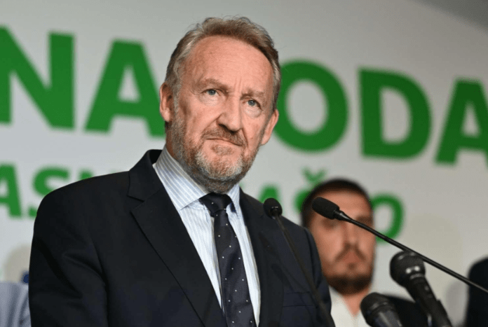 BAKIR IZETBEGOVIĆ SAMOUVJERENO: “Bitno je samo da se SDA vrati na vlast…”