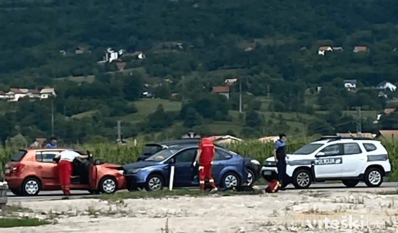 Jedna osoba poginula u teškoj saobraćajnoj nesreći u Nević Polju